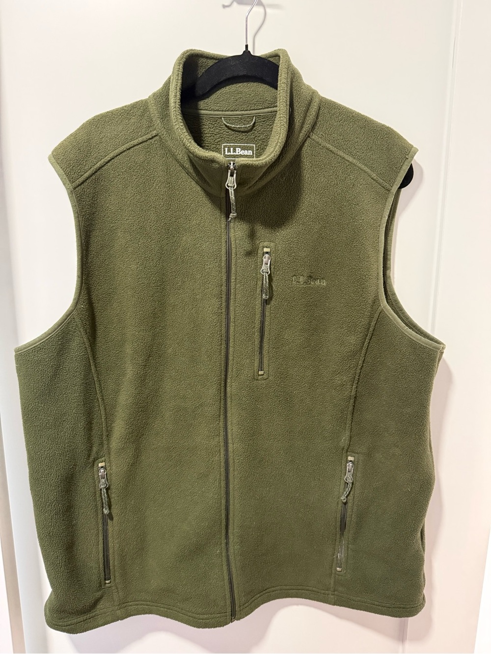 L.L. Bean Men's Olive Fleece Vest with Zip Pockets